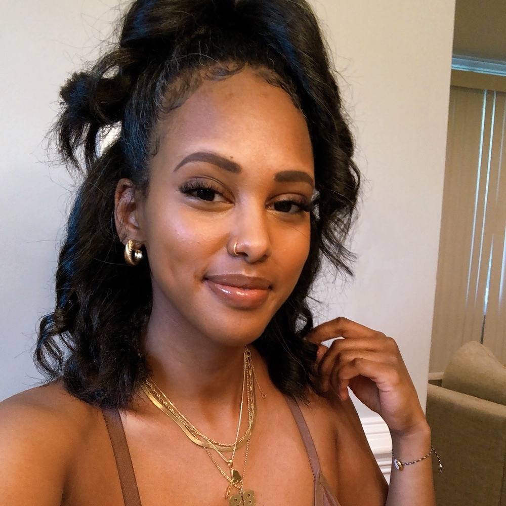 Meet your Posher, Iman